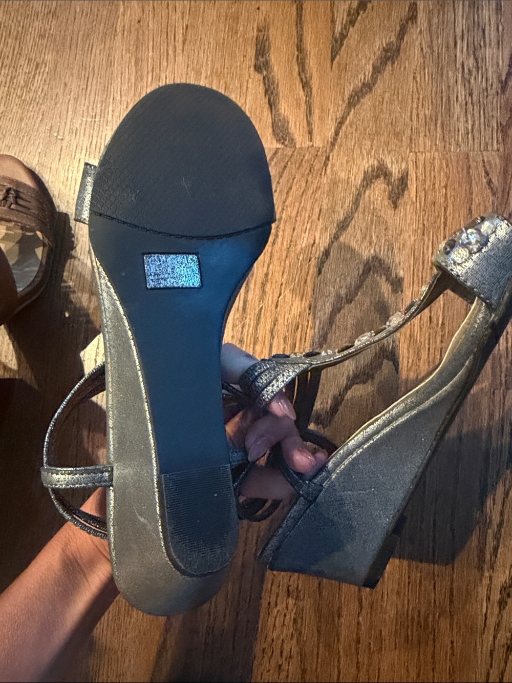 New York Transit Silver Jeweled T-Strap wedge Heels Sz 8.5 medium - Picture 6 of 7
